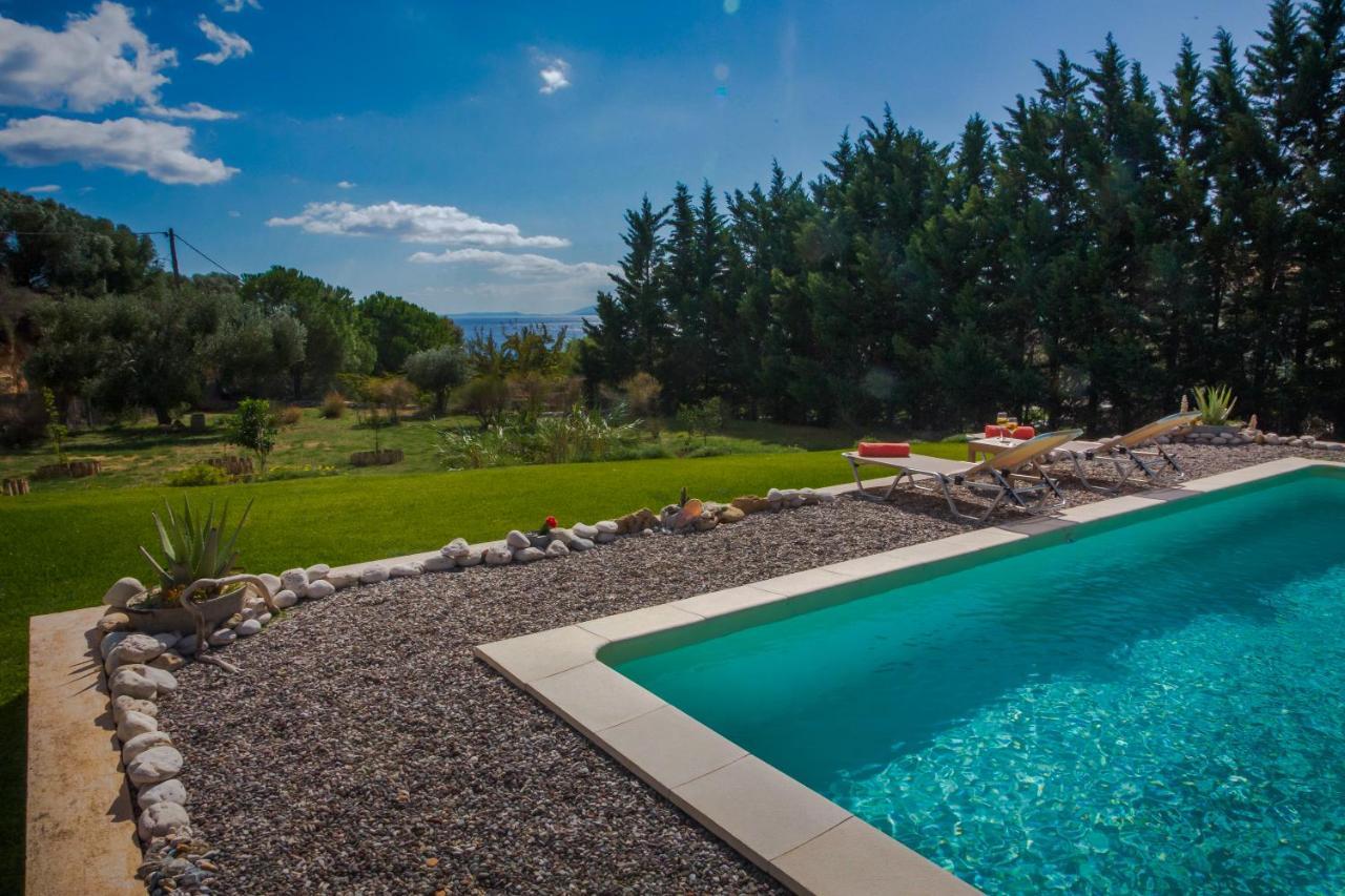 Driftwood Villa Karavados Luaran gambar