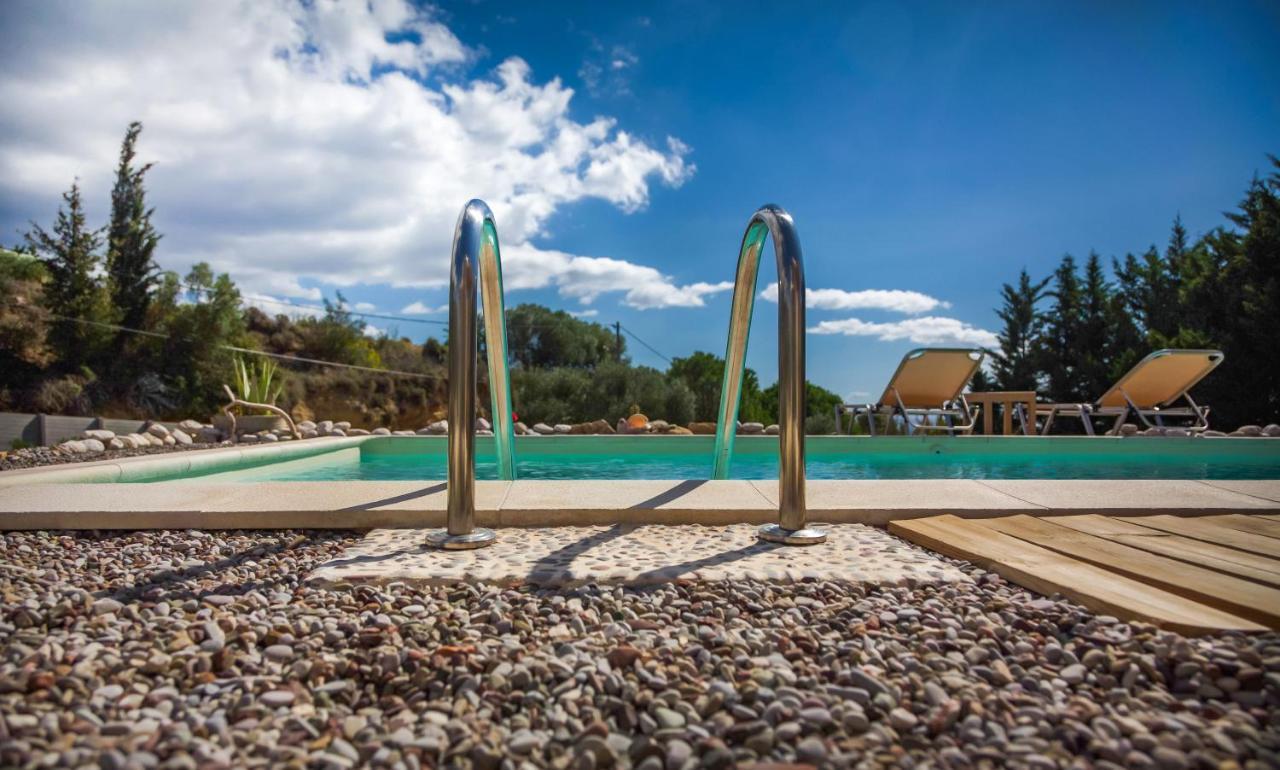 Driftwood Villa Karavados Luaran gambar