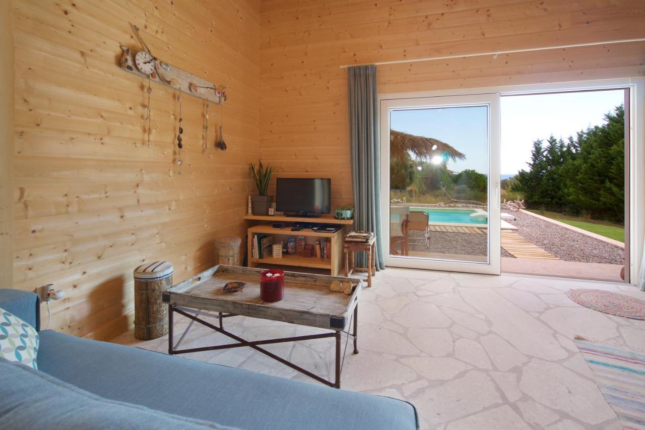 Driftwood Villa Karavados Luaran gambar