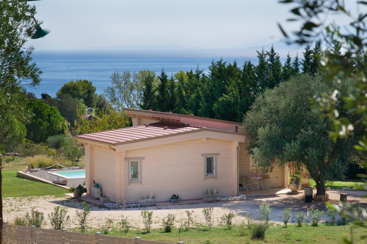 Driftwood Villa Karavados Luaran gambar