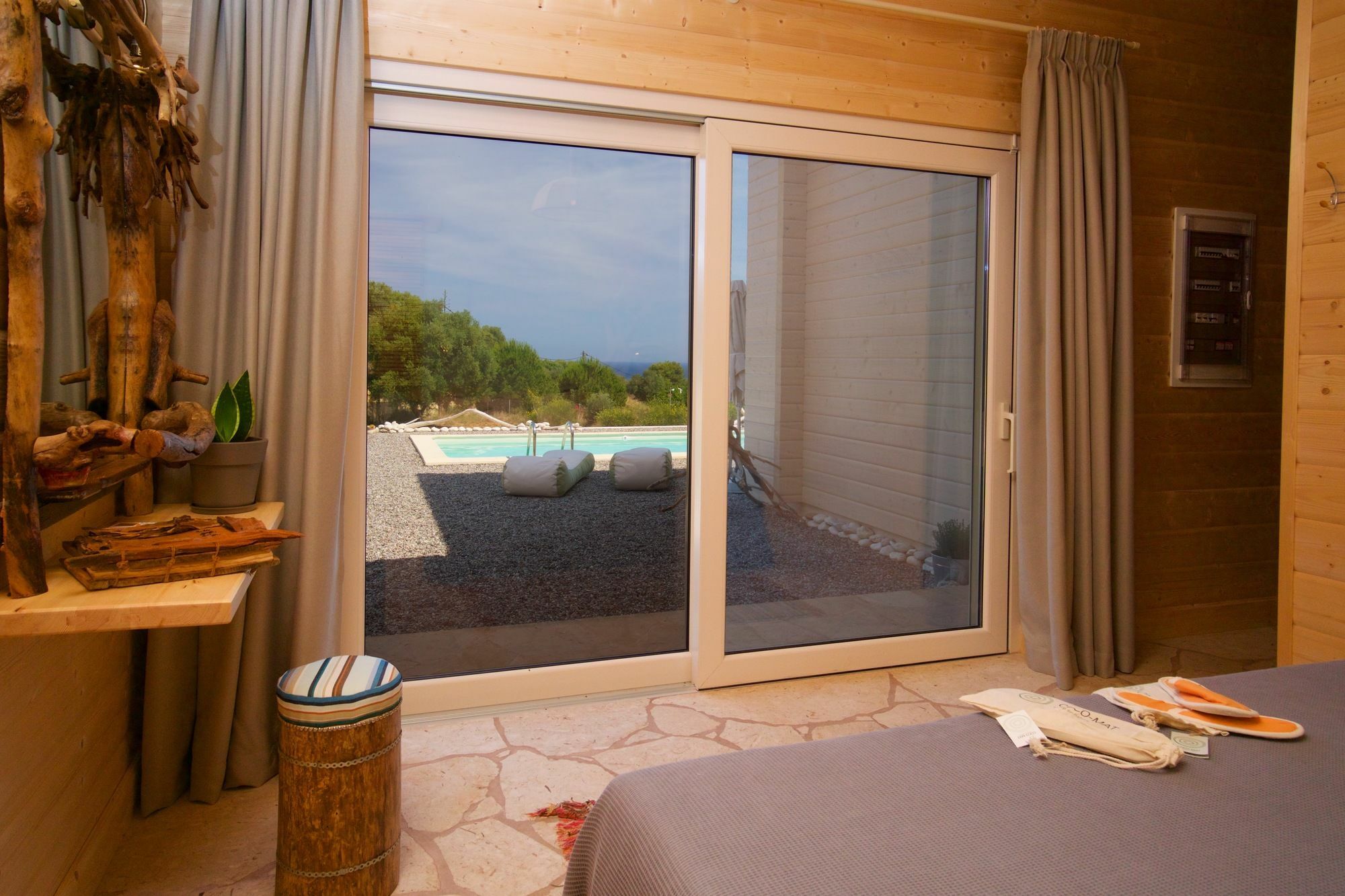 Driftwood Villa Karavados Luaran gambar